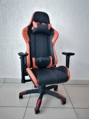 Кресло геймерское Barneo K-52 (черная экокожа оранжевые вставки) в Глазове - glazov.ok-mebel.com | фото 1