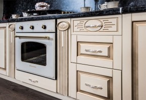 Кухонный гарнитур Верона 3.3 (крем) композиция №1 в Глазове - glazov.ok-mebel.com | фото 6
